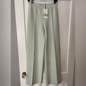 🆕 New with tags Zara Seafoam knit pants